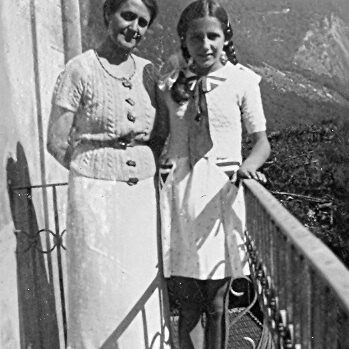 1938-Chiomonte-NonnaMaria e Franca1