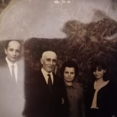 Carbini Arnaldo con le figlie Fornarina e Livia e il figlio Dario