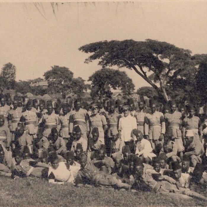 XVI Brigata. Carlo, dei due ufficiali al centro, è il primo a sinistra