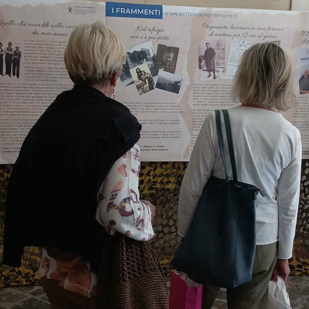 2025-05-24 Inaugurazione 3 edizione mostra Portale delle Memorie presso il cortile di Palazzo Gradari