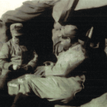 Prima linea soldati che giocano a carte - dall'album del soldato Di Camillo Orazio