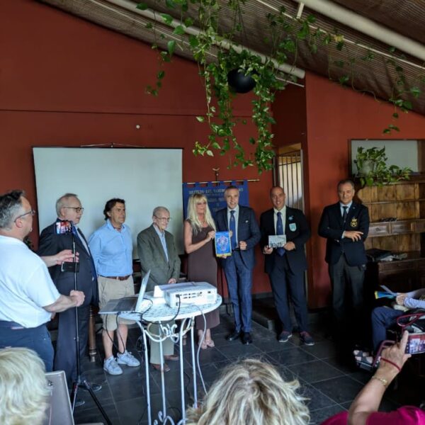 20250614-Lassù dove volano gli eroi-Il Labaretto viene consegnato